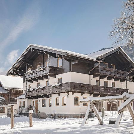 Kinderbauernhof Scharrerhof Hollersbach im Pinzgau Bagian luar foto