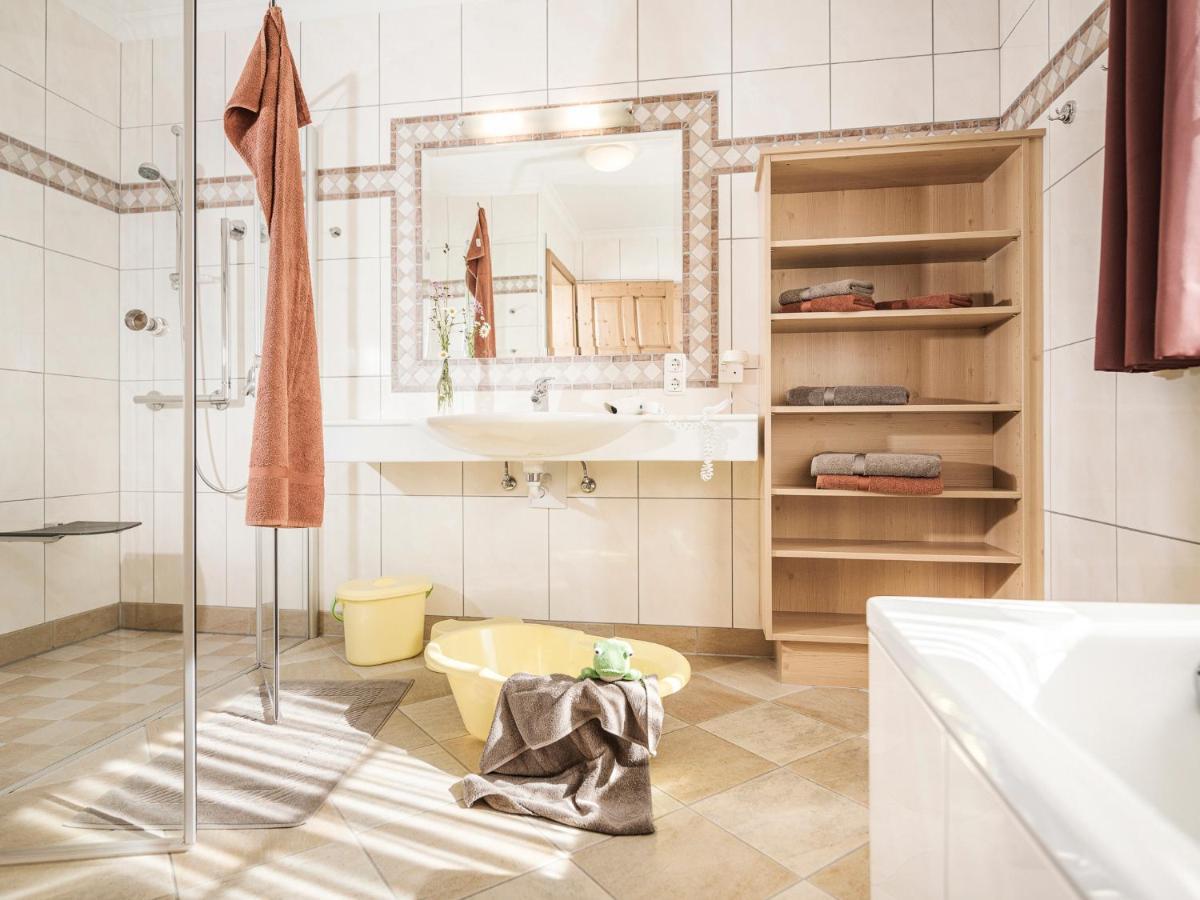 Kinderbauernhof Scharrerhof Hollersbach im Pinzgau Bagian luar foto