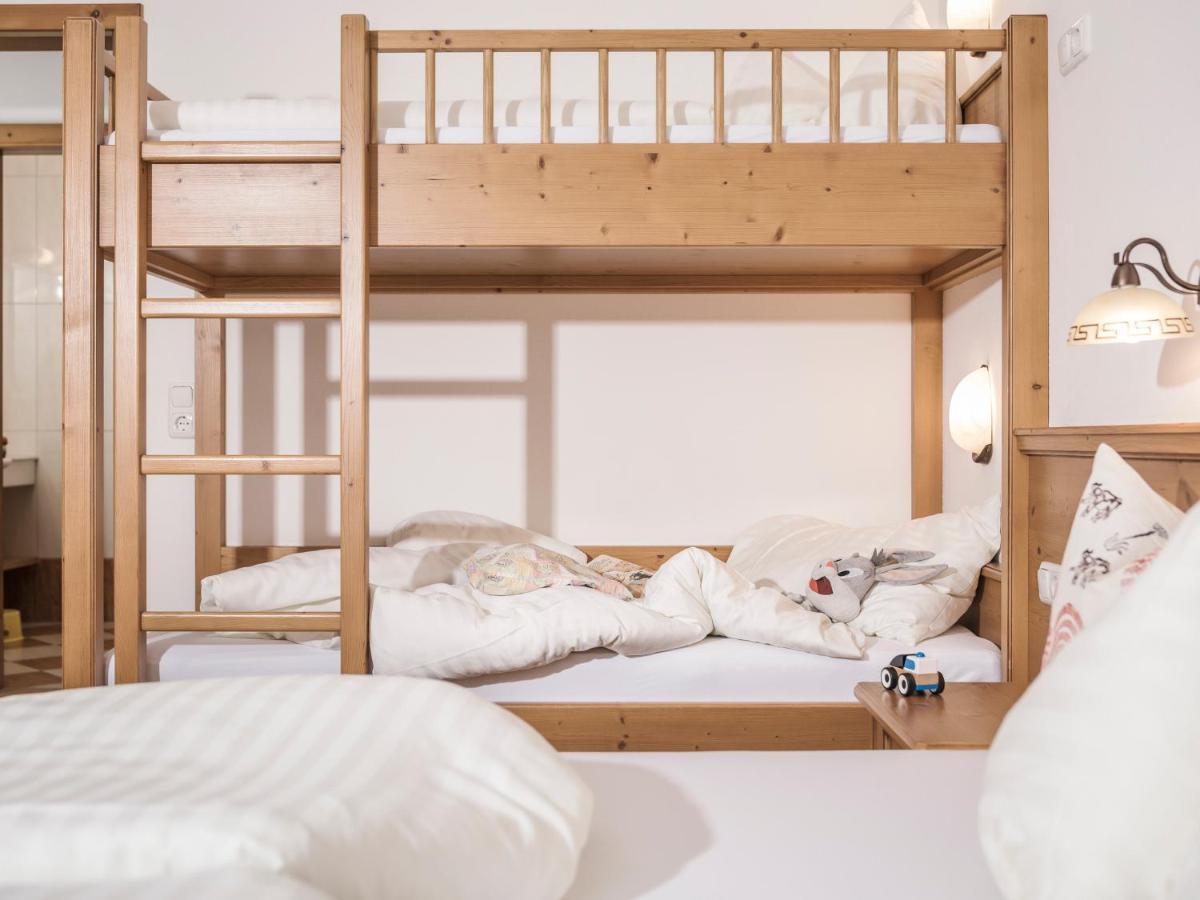 Kinderbauernhof Scharrerhof Hollersbach im Pinzgau Bagian luar foto