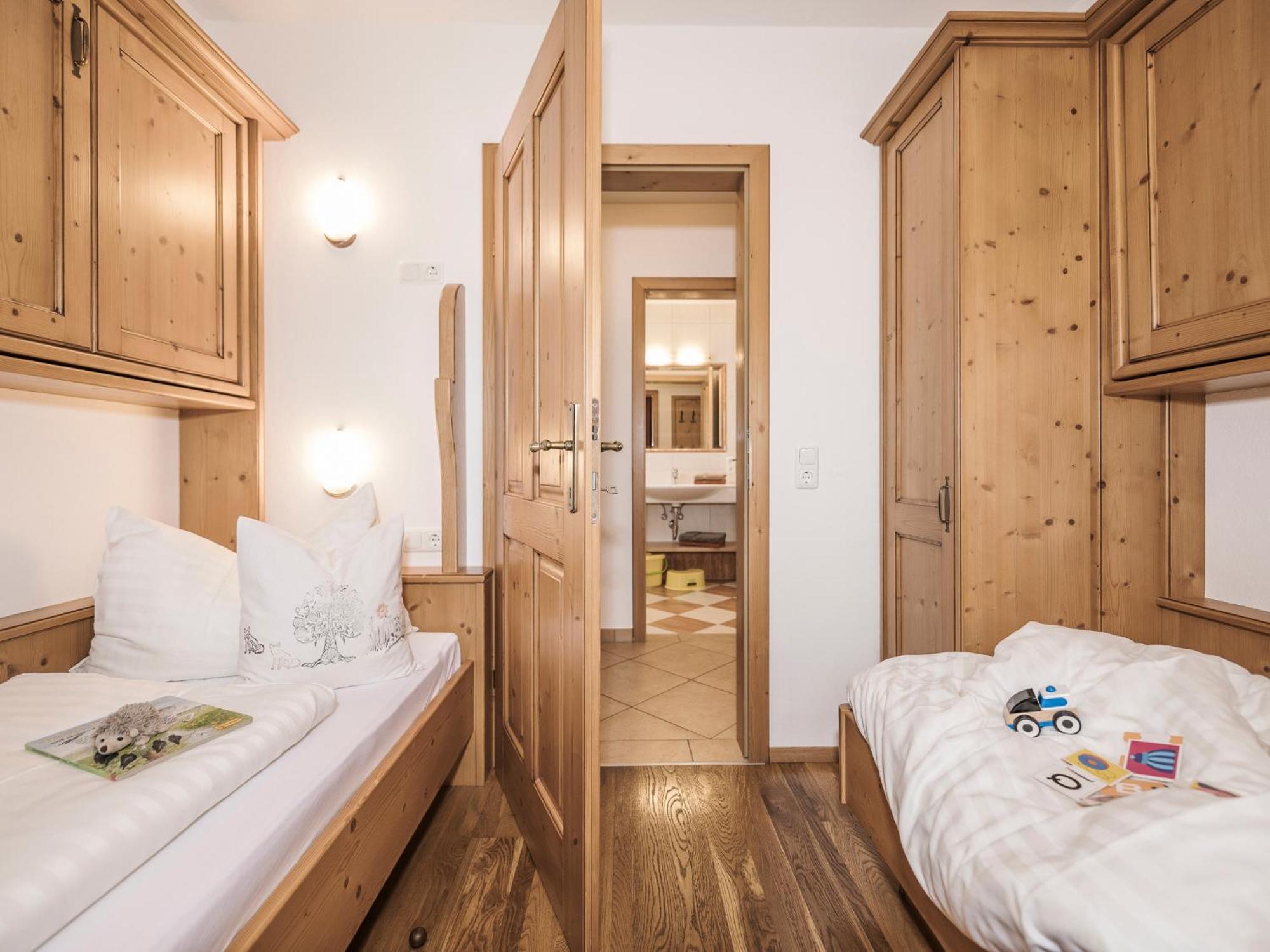 Kinderbauernhof Scharrerhof Hollersbach im Pinzgau Ruang foto